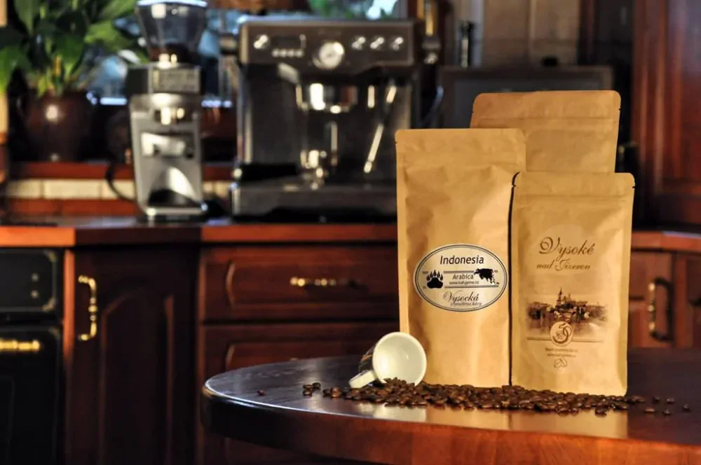 INDONESIA Bali - zrnková káva Arabica 